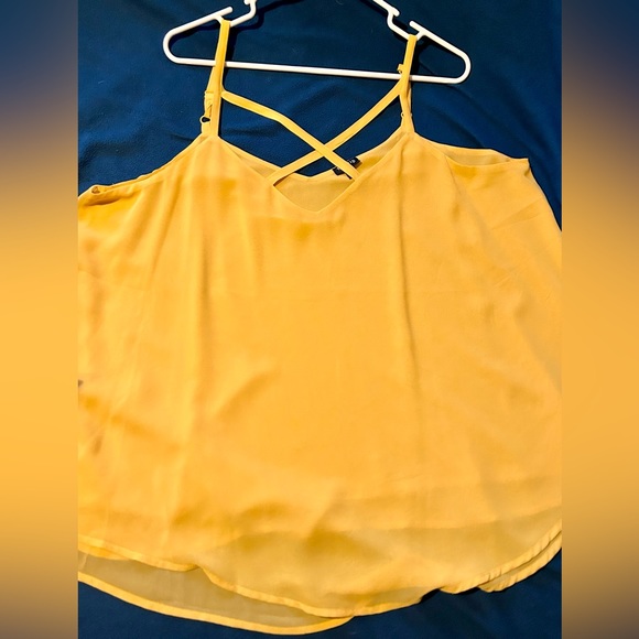 Torrid size 2 yellow criss cross strap double layer chiffon top - Picture 3 of 5